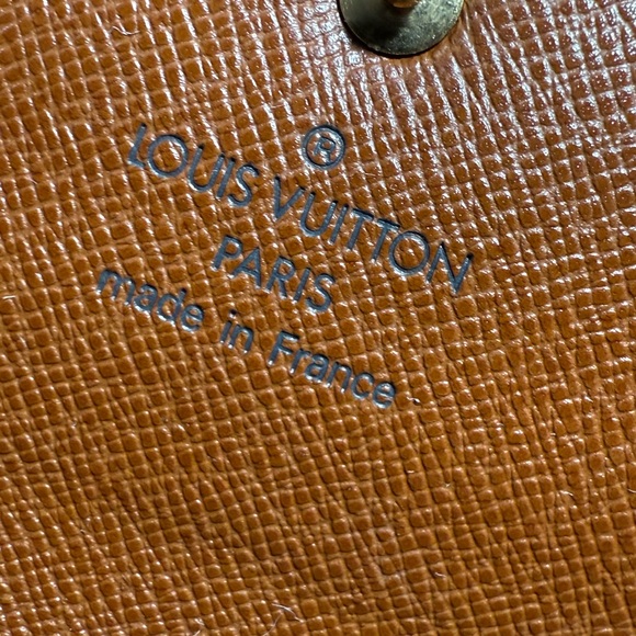 Louis vuitton Sarah Monogram long wallet with Duster and box included. 2CC slot - Picture 3 of 16